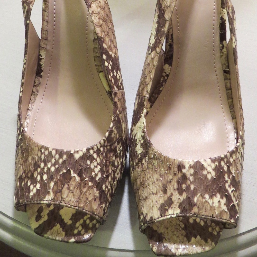 Vince Camuto Snakeskin heels